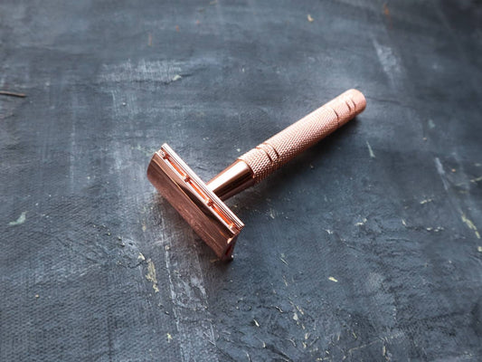 Double Edge Safety Razor - Rose Gold (5 Free Blades)